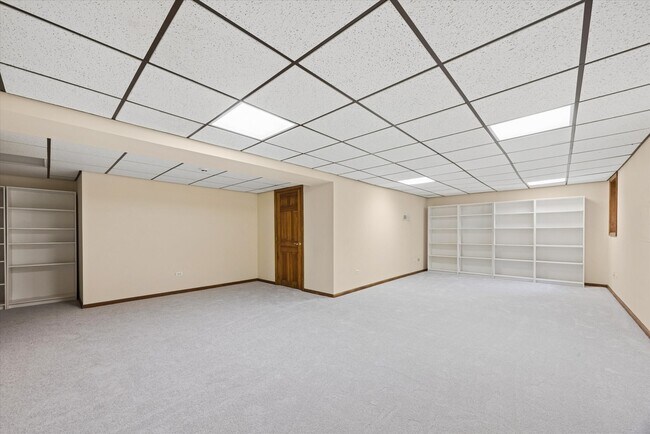 Building Photo - 5711 Fox Gate Ln