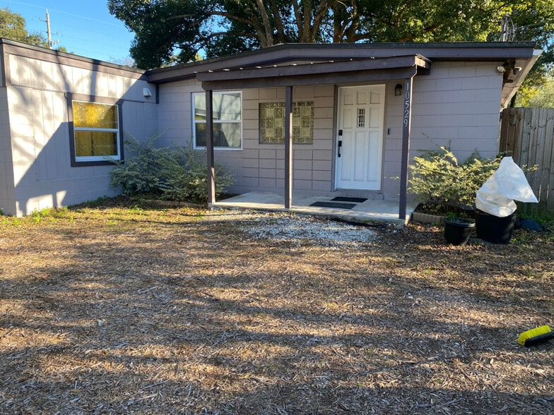 Building Photo - 10529 Keuka Dr