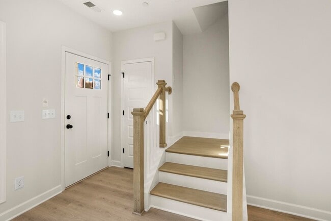 Building Photo - 505 Tappan Private Ln