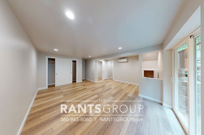 Building Photo - 4 br, 3 bath House - 3124 Jorgenson Rd NE