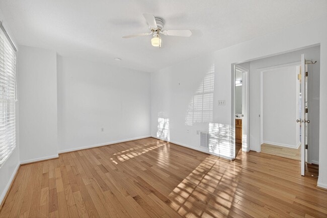 Building Photo - 1984 Cidermill Ln