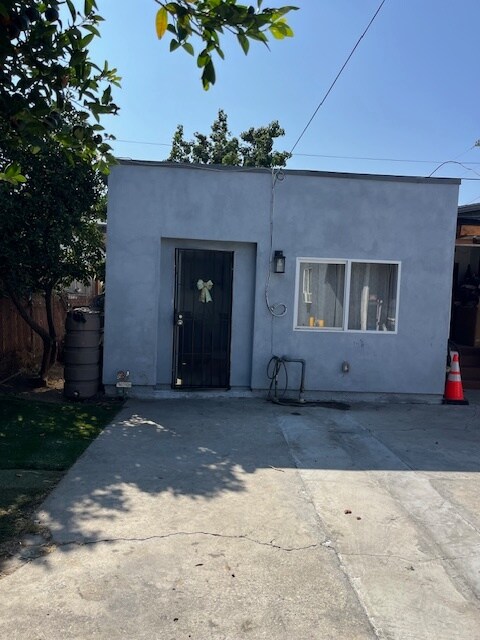 Building Photo - 4917 S San Pedro St