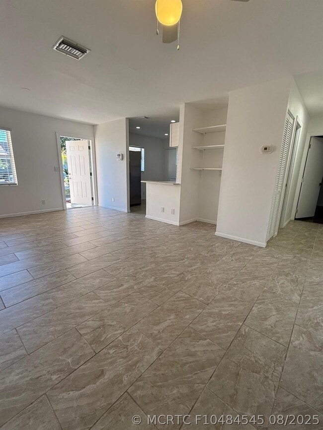 Building Photo - 5595 Kimberton Way