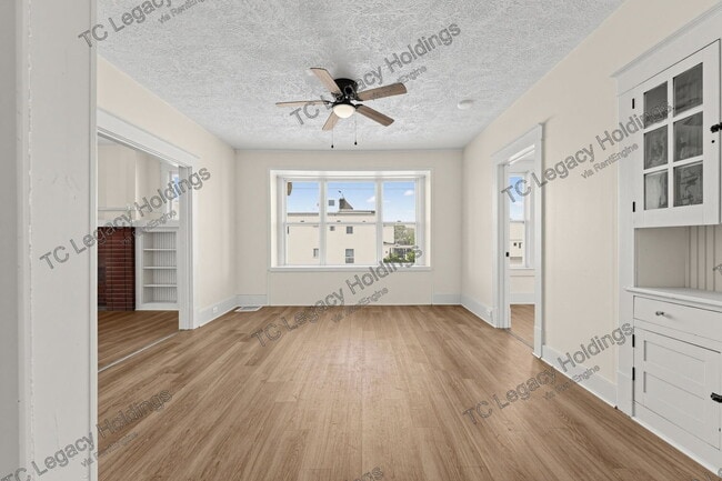 Building Photo - 700 Maryland Ave