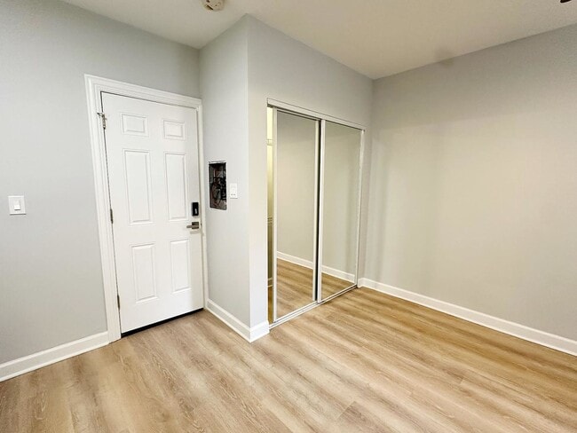 Building Photo - 5710 N Winthrop Ave