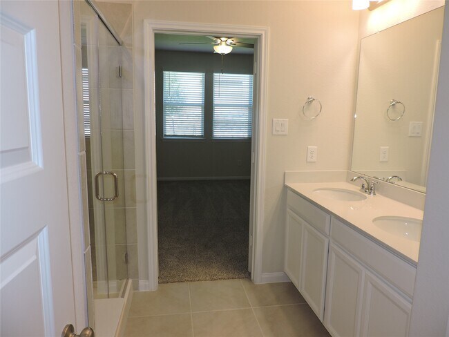 Building Photo - 7219 Cherrybark Oak Dr