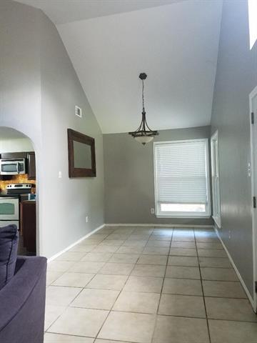 Building Photo - 8814 Pine Forest Dr
