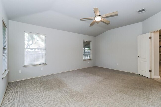 Building Photo - 9604 Kangaroo Ln
