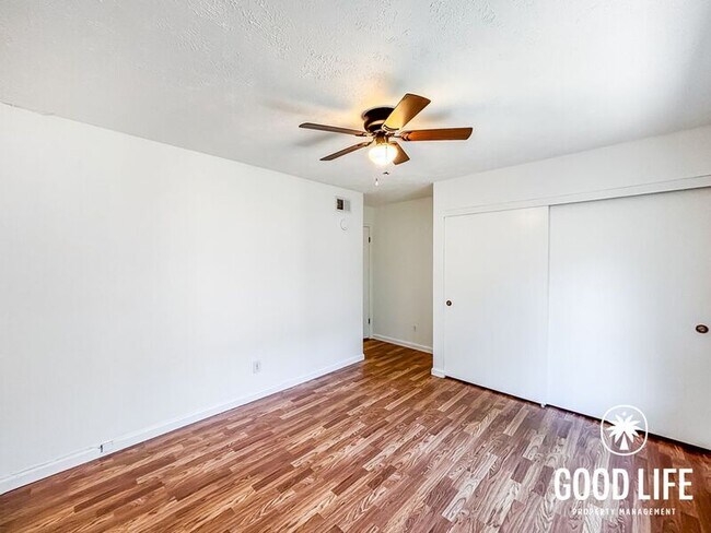 Building Photo - 6540 College Grove Dr