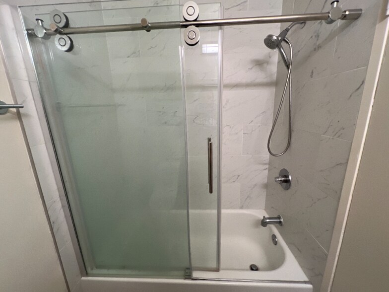 Building Photo - 2925 4th St