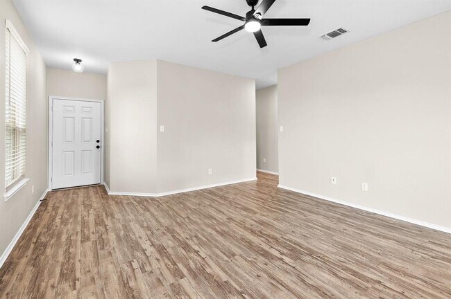 Building Photo - 508 Crane Crest Dr