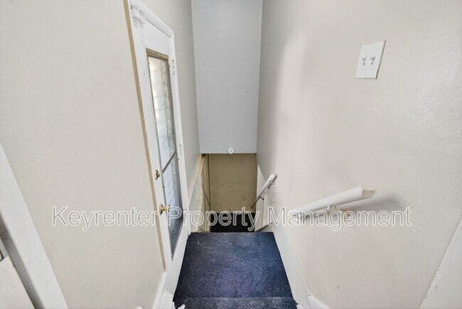 Building Photo - 10115 Saffron Dr