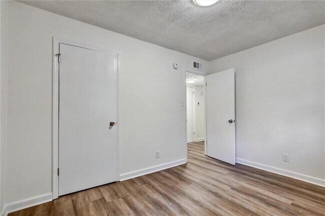 Building Photo - 4371 Springwood Terrace