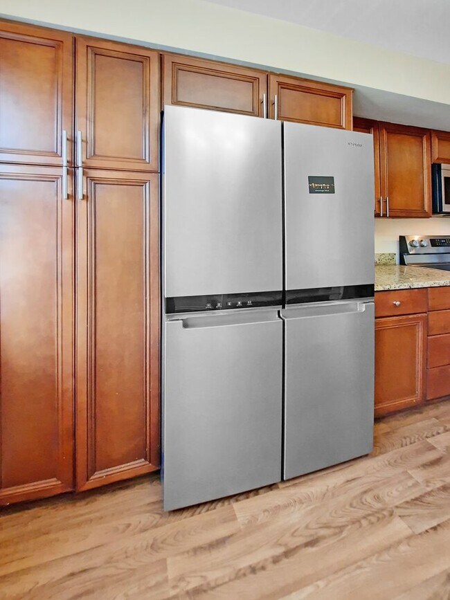 Building Photo - Experience refined living in the gated Dulaney Towers Community