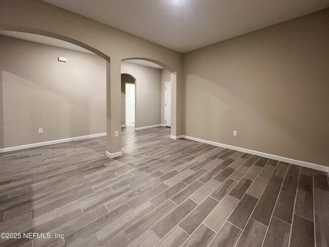 Building Photo - 9627 Lovage Ln