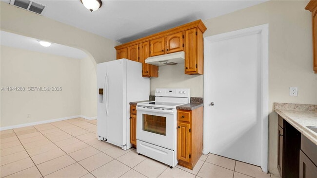 Building Photo - 5225 Mayo St