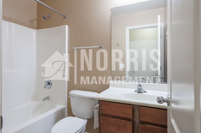 Building Photo - Beautiful Home for Rent NOW