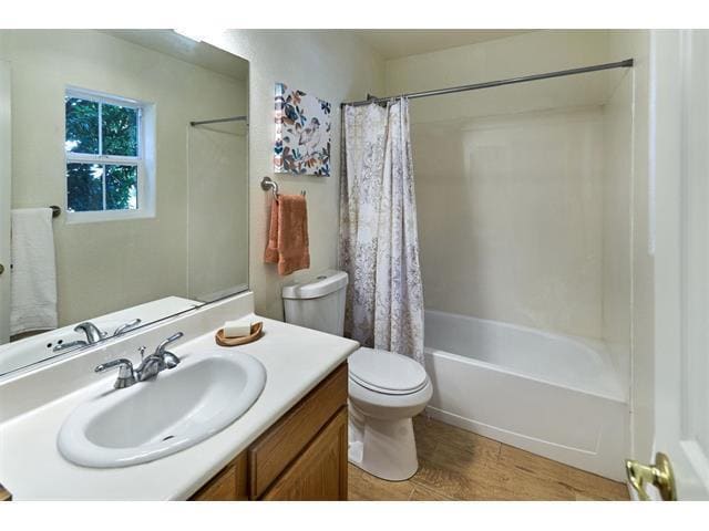 Building Photo - 2982 Larciano St