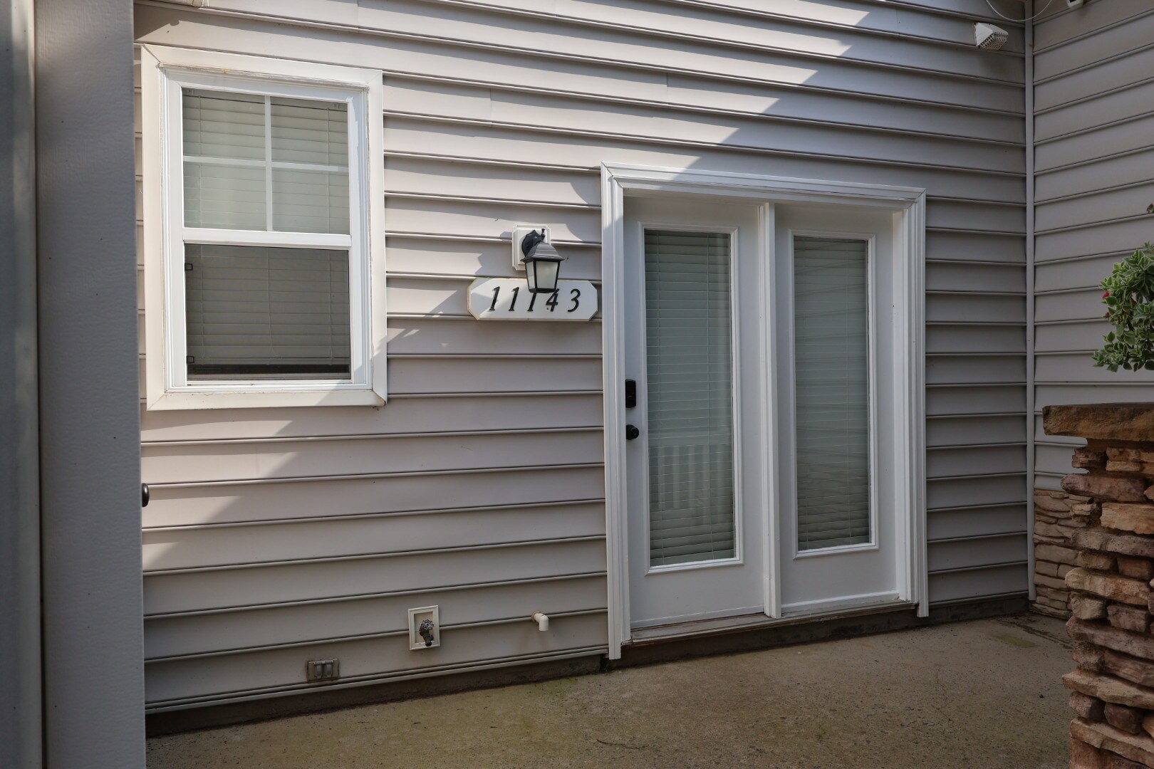 Building Photo - 11143 Dundarrach Ln