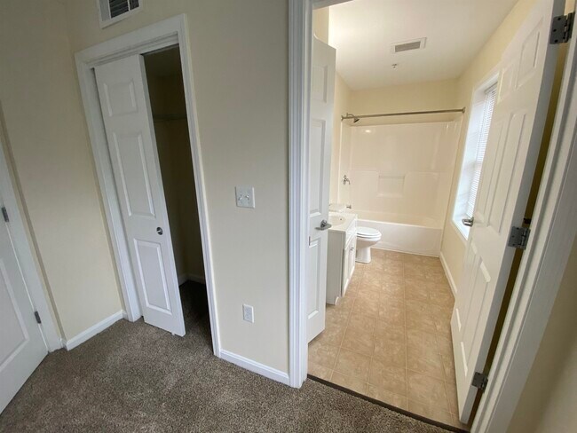 Building Photo - 80 Sentinel Court