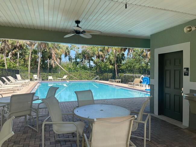 Building Photo - Turnkey Furnished Townhome