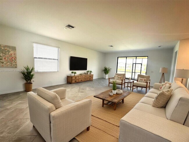 Building Photo - 15004 Palamos Cir