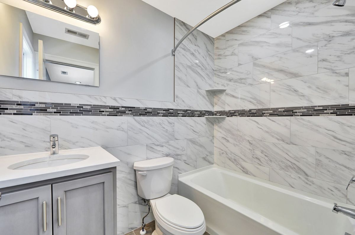 Building Photo - 126 N 15th St