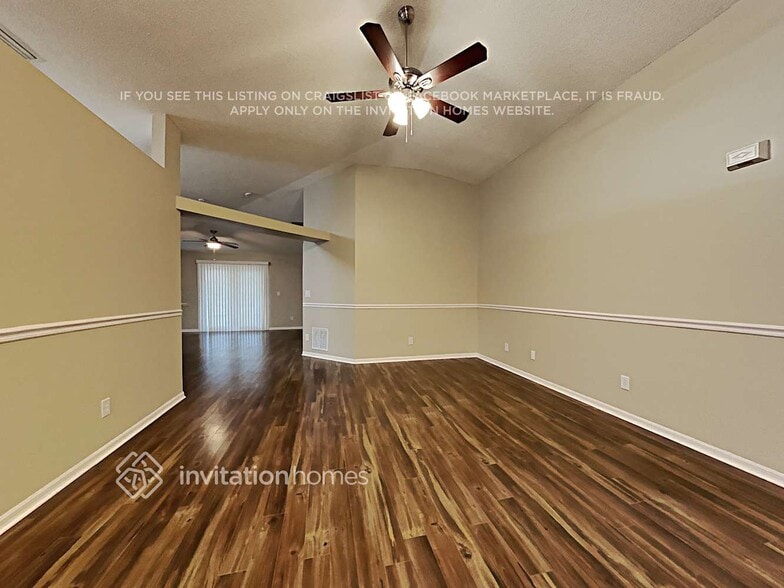 Building Photo - 4870 Manchester Dr