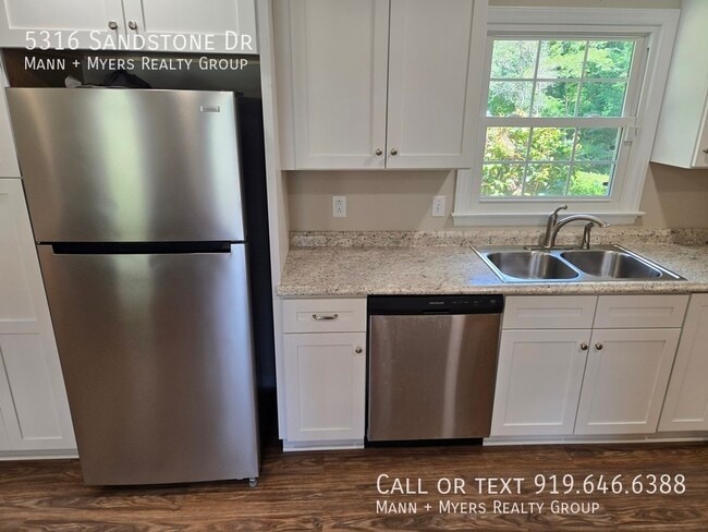 Building Photo - 5316 Sandstone Dr