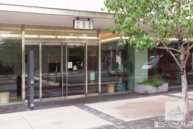 Building Photo - Spacious One-Bedroom Elegance in a Luxury Doorman Building with EV Parking