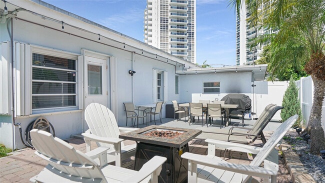 Building Photo - 2716 N Ocean Blvd