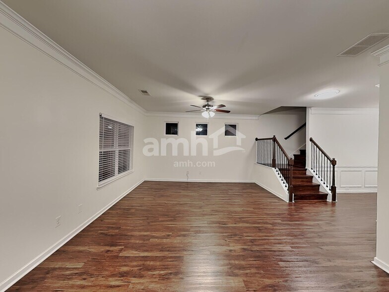 Building Photo - 1386 Key Manor Ln