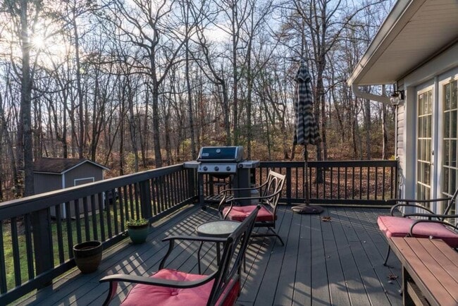 Building Photo - 7206 Sawyer Rd