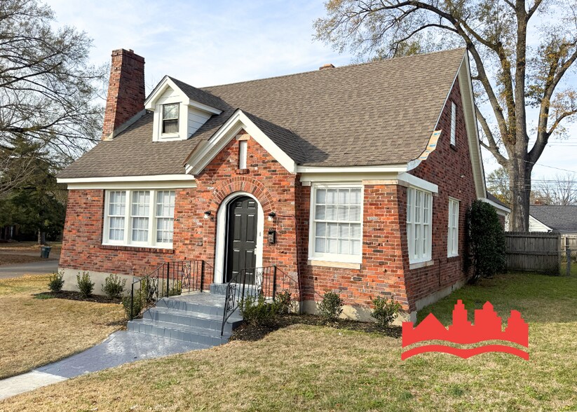 Building Photo - 2244 Cypress Cir