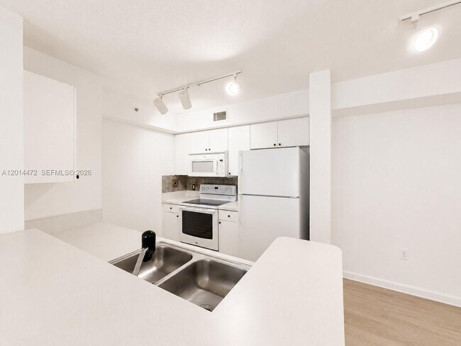 Building Photo - 15410 SW 284th St
