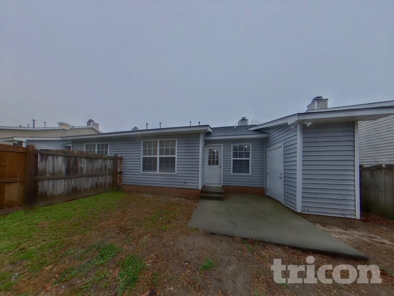 Building Photo - 538 Providence Crossing