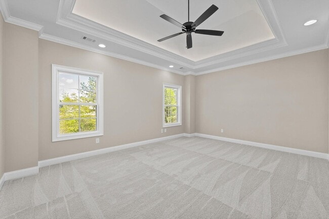 Building Photo - 565 River Oaks Ln