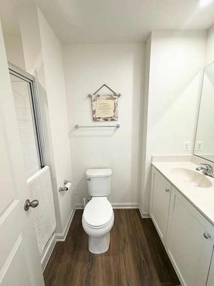 Building Photo - 229 Clifton Mnr