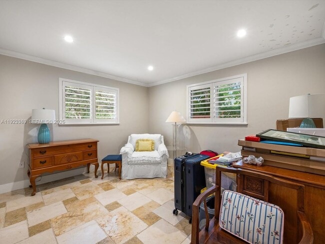 Building Photo - 6300 SW 48th St