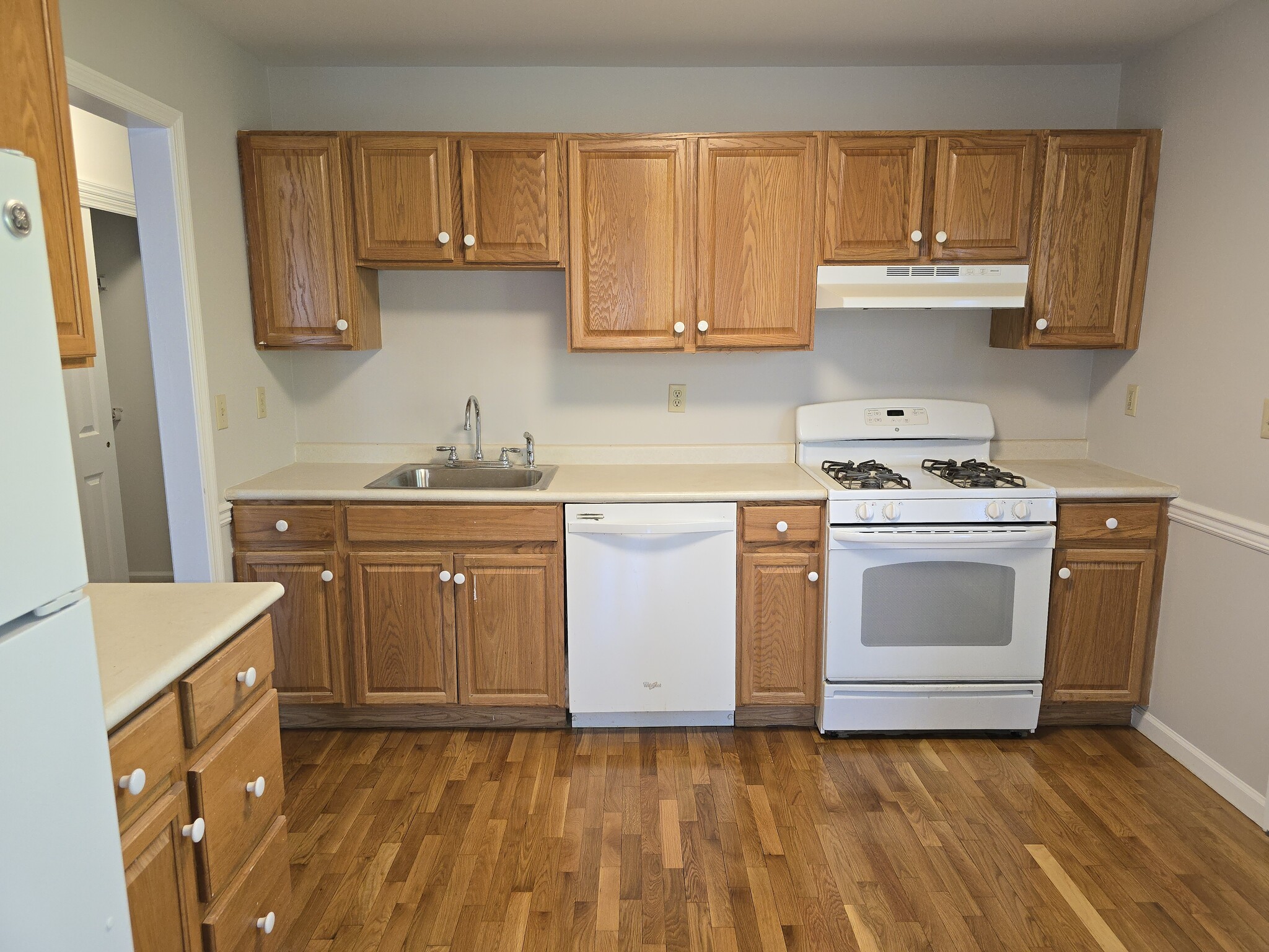 Eat in Kitchen - 13 Autumn Leaf Ct