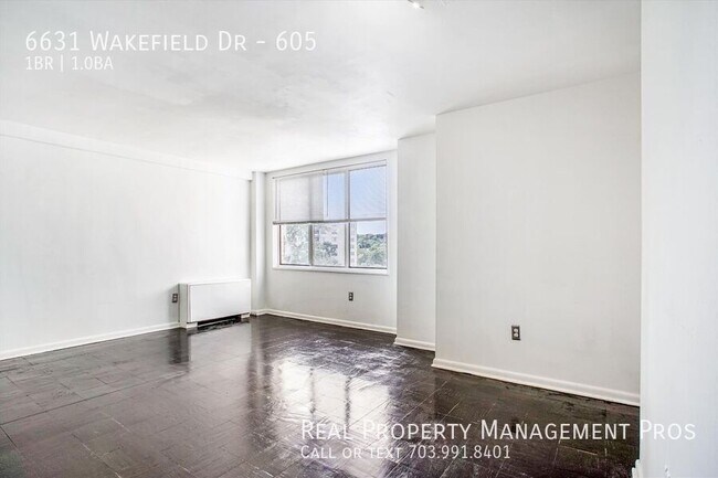 Building Photo - 6631 Wakefield Dr