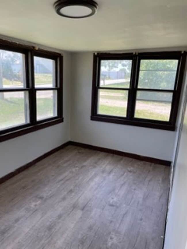 Building Photo - Available Home for Rent