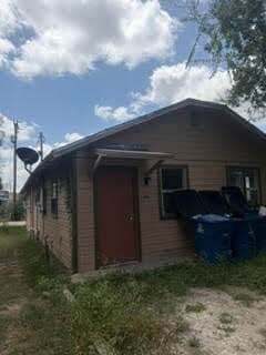 Building Photo - 309 Hackberry St