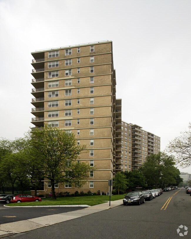 Northbridge Park 2200 N Central Rd Fort Lee NJ 07024 Apartment Finder