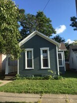 Building Photo - 646 Oak St