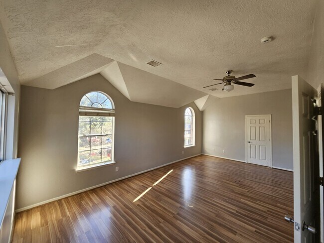 Building Photo - 3706 Nutwood Ln
