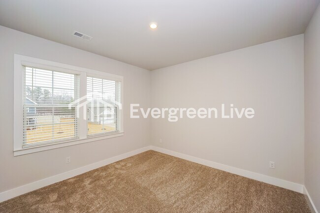 Building Photo - 116 Brk Frst Ct