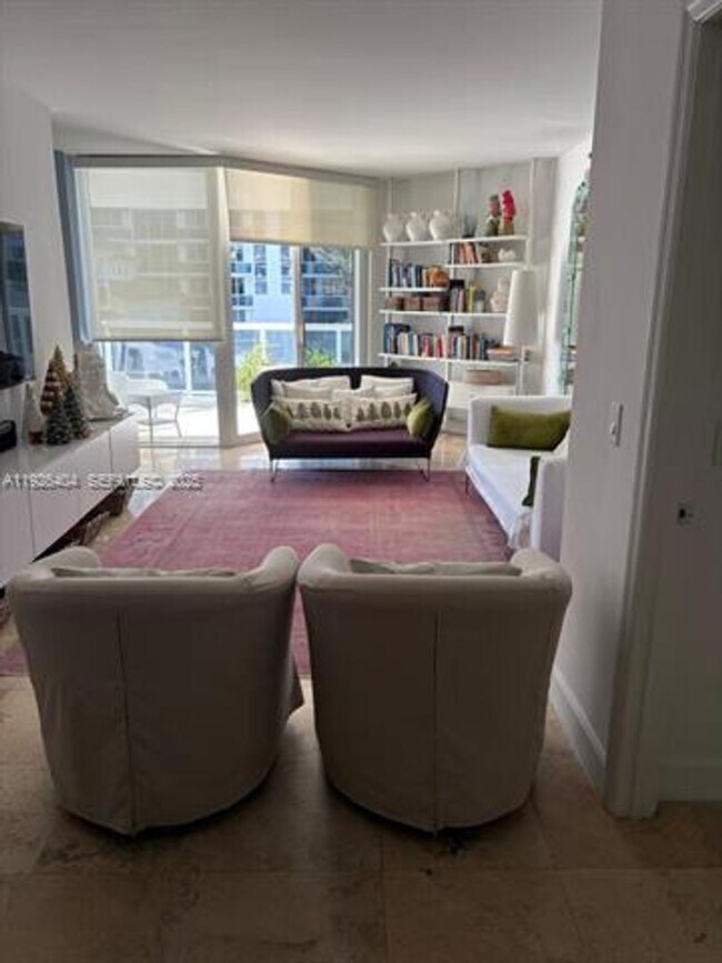 Building Photo - 4779 Collins Ave