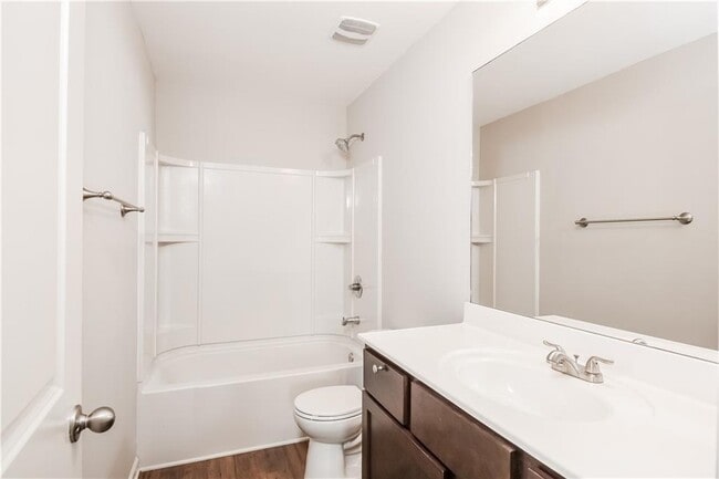 Building Photo - 47 Autumn Canyon Path SE