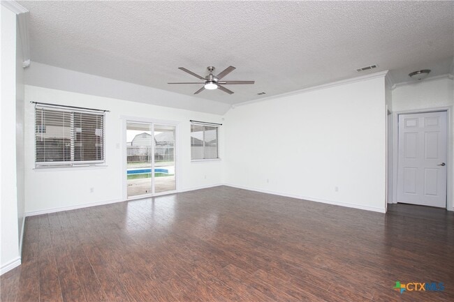 Building Photo - 1802 Lava Ln